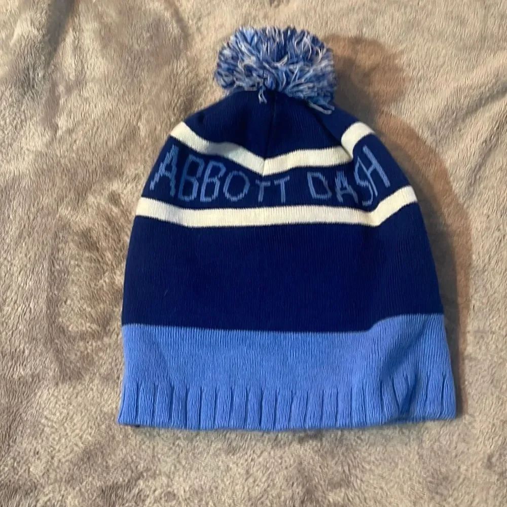 New Balance Abbott Dash to the finish line beanie